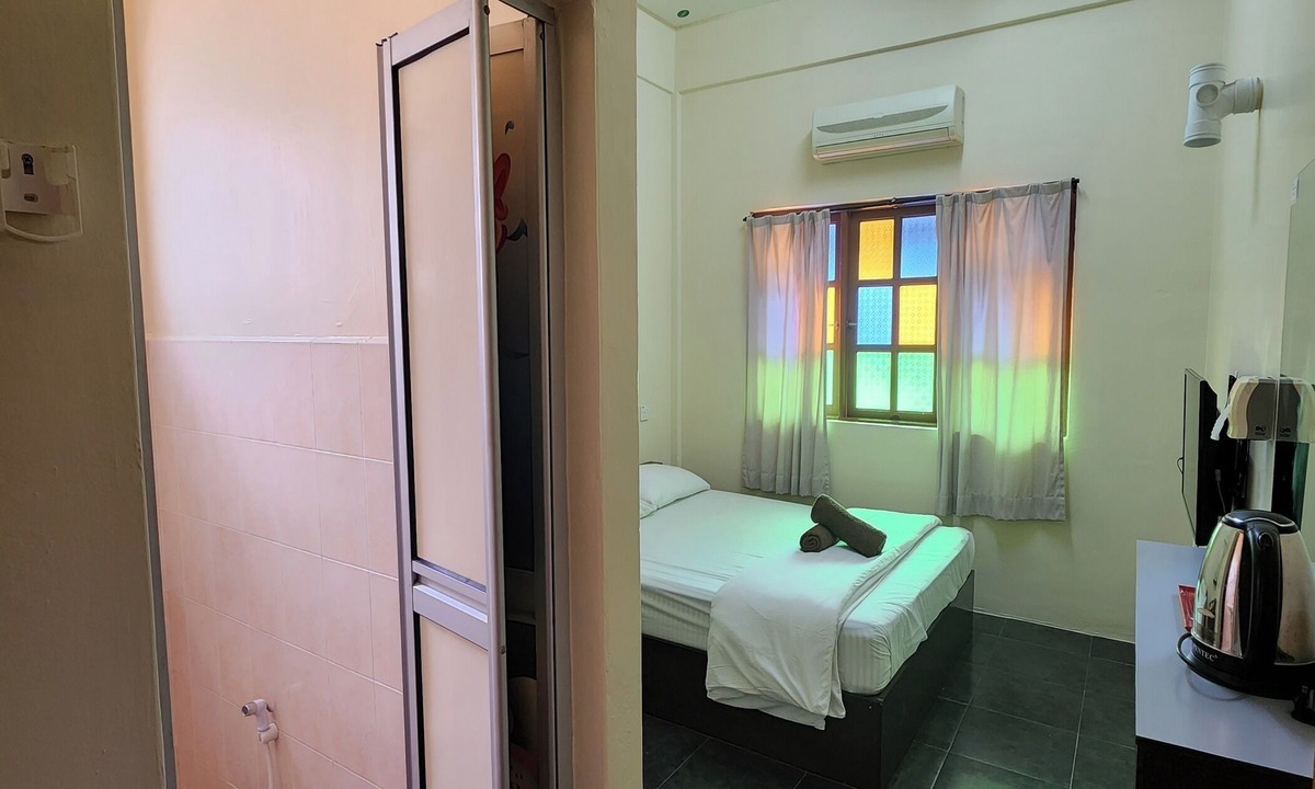 Sabak Aur Hotel | Sabak Awor Resort