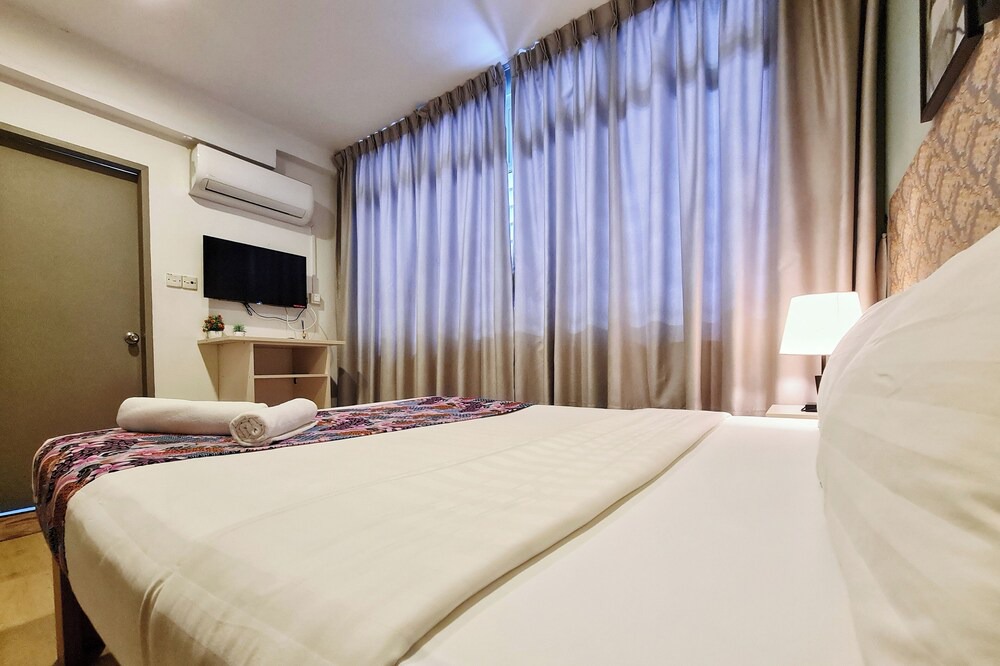 Inanam Hotel | Treeline Urban Inn