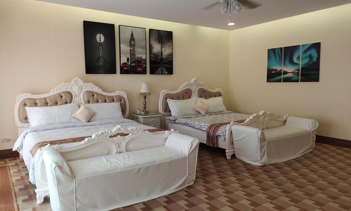 Baguio Hotel | Whitehouse of the Lord of Scents