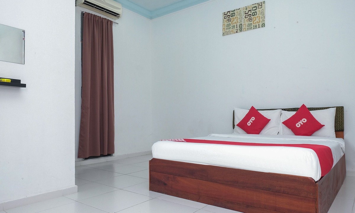 Kawasan Perindustrian Chendering Hotel | OYO 90018 River Village Hotel