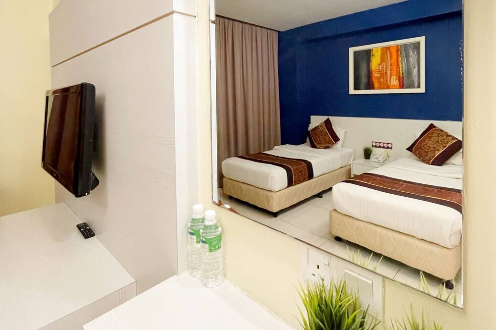 Kuarters Kampung Pandan Hotel | ESQ Shamelin Hotel
