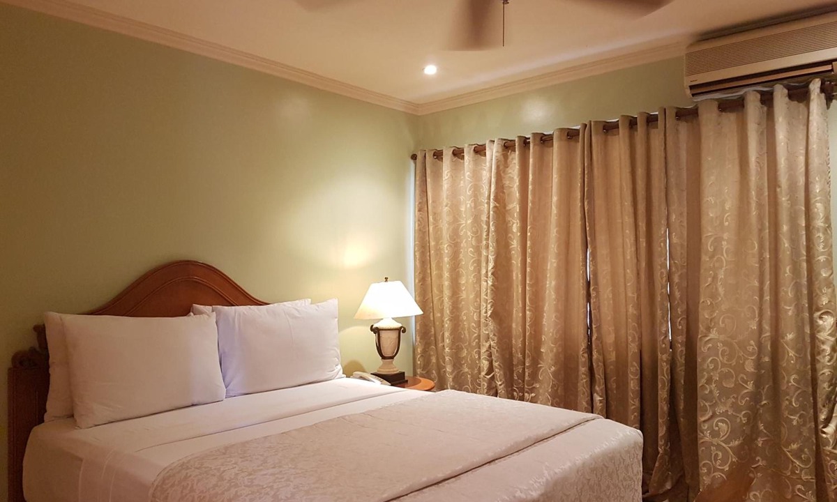 Cebu Hotel | Sophia Suites Residence Hotel