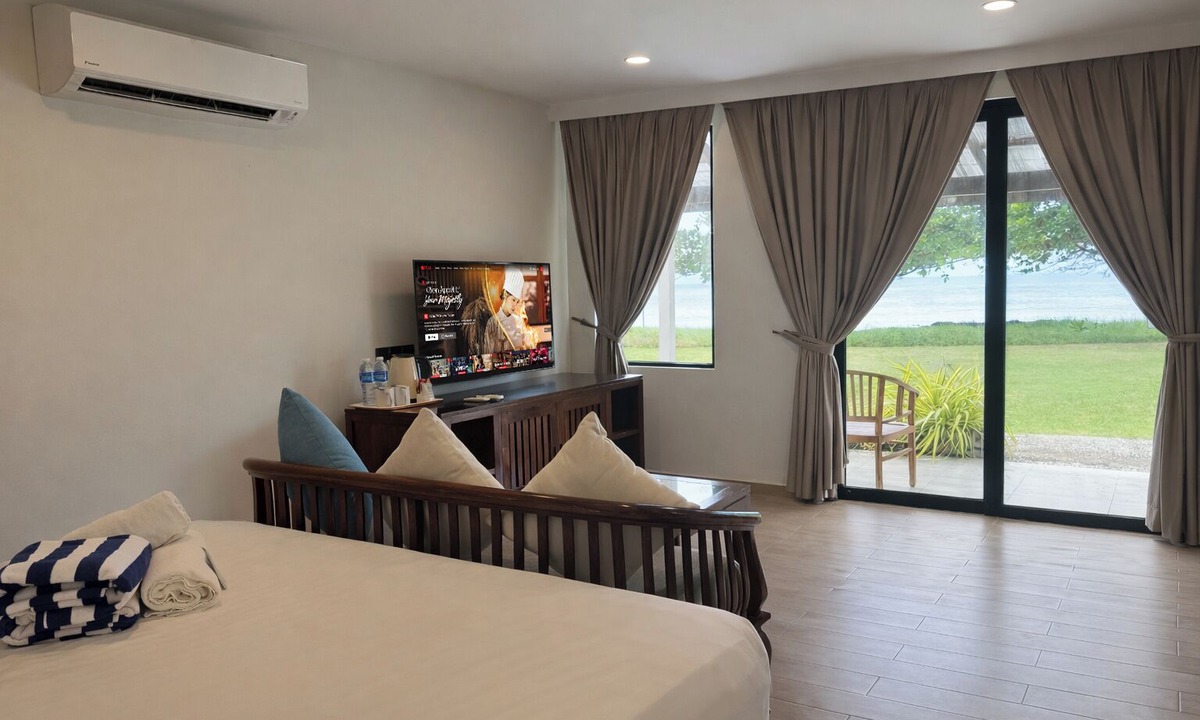 Pantai Tengah Hotel | The Frangipani Langkawi Resort & Spa