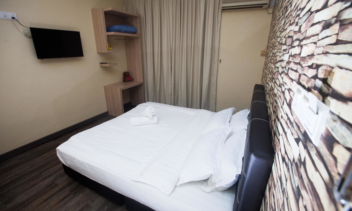 Tabuan Jaya Hotel | Natol Homestay - LA Tabuan Jaya