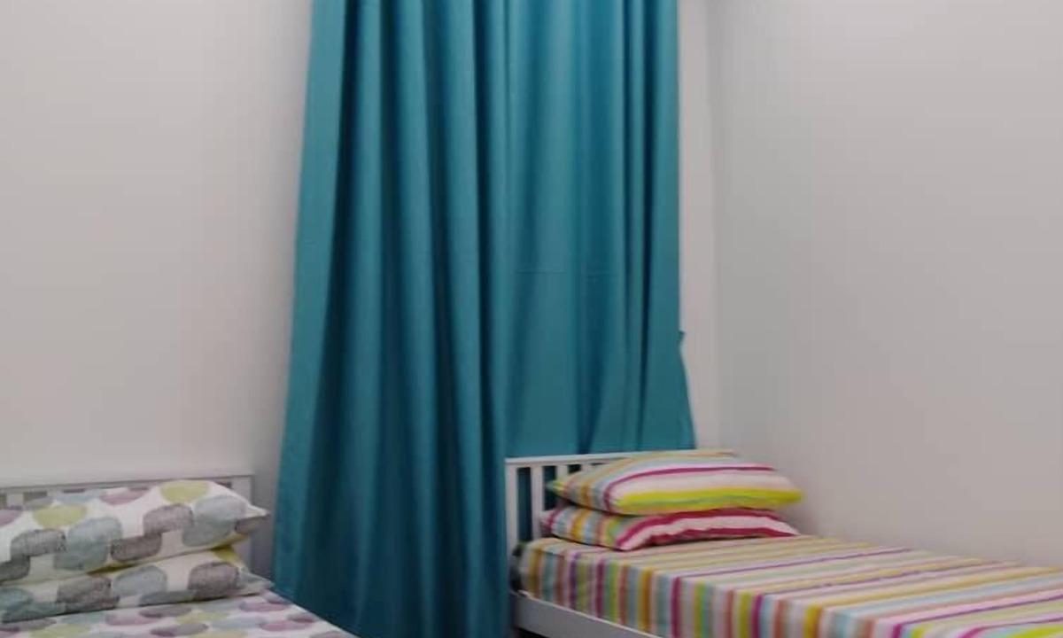 Jenjarom House | Zara Cottage