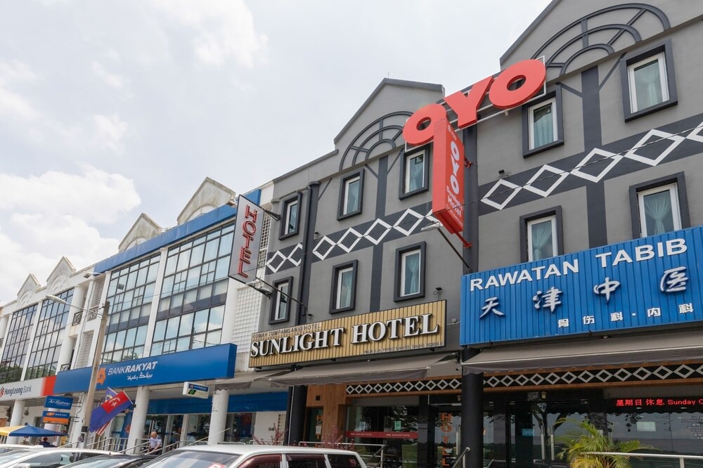 Daerah Kulai Hotel | OYO 429 Sunlight Hotel