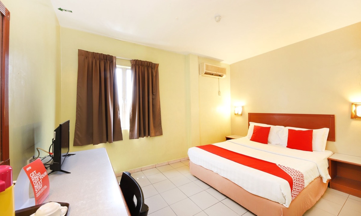 Klang Hotel | Super OYO 447 Comfort Hotel Meru