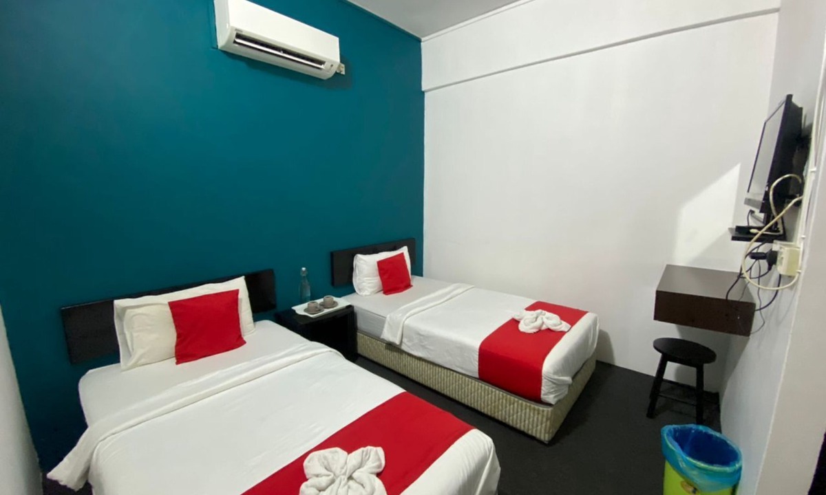 Taman Acheh Jaya Hotel | Hotel O Captain Hotel Cafe & Bistro