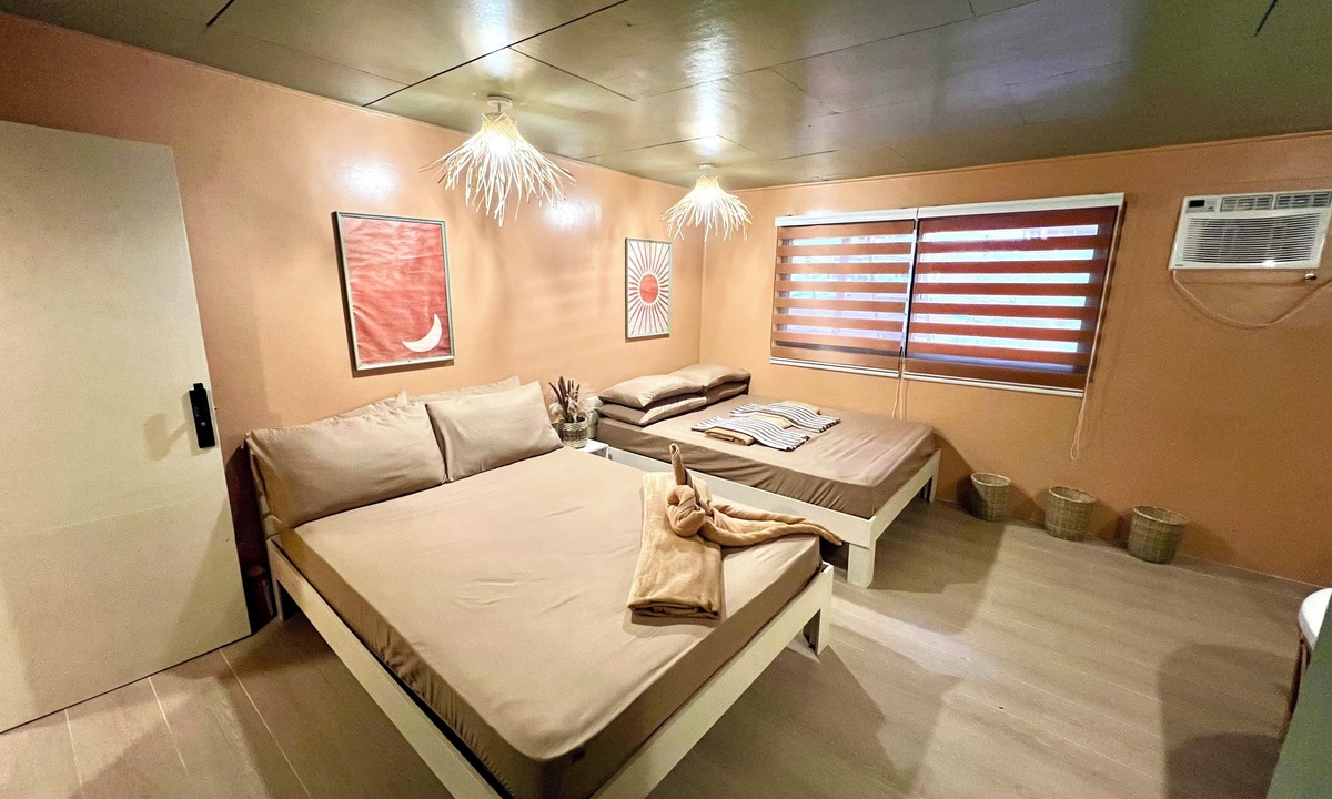 Coron Town Proper Cabin | L'casa