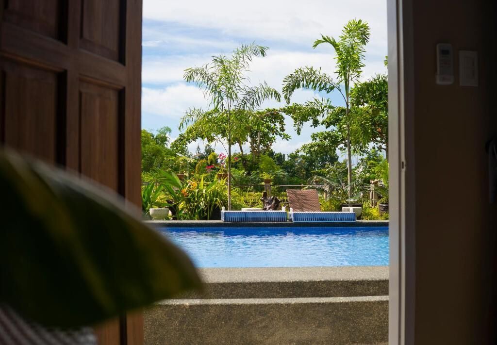 Totolan Hotel | BAYVIEW GARDEN RESORT