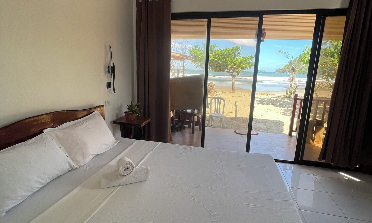 El Nido Cabin | Akoya Beach Park & Cottages