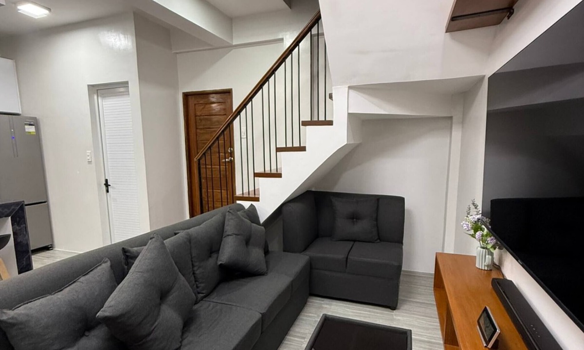 Malolos City House | The Escape - Malolos