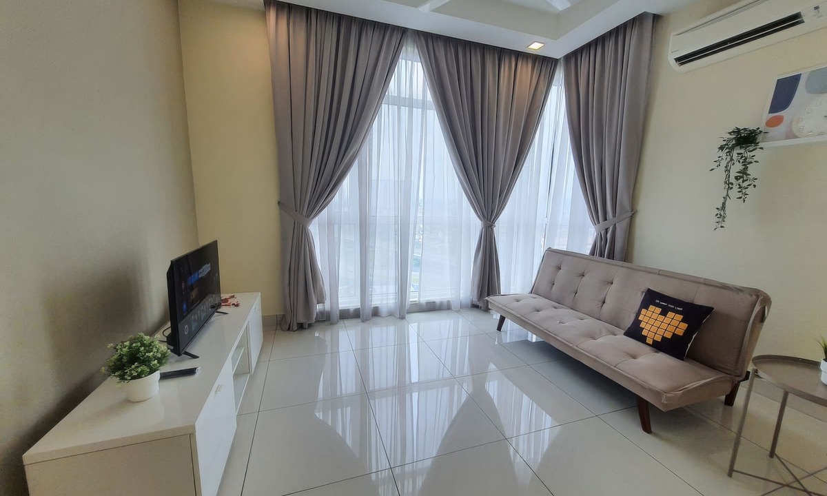 Bandar Tun Razak Condo | Central Residence - Free Gym Pool