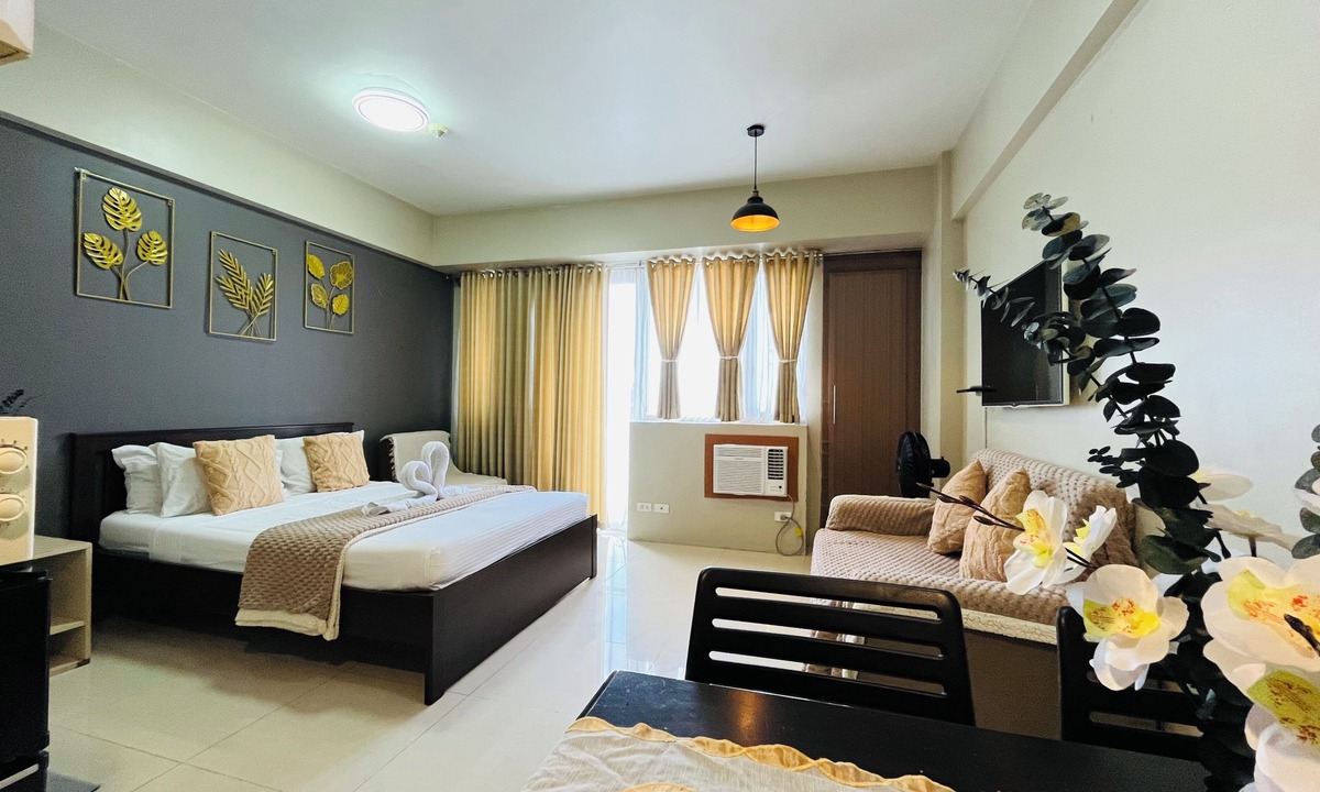 Pasay Hostel | One Palm Tree Villas