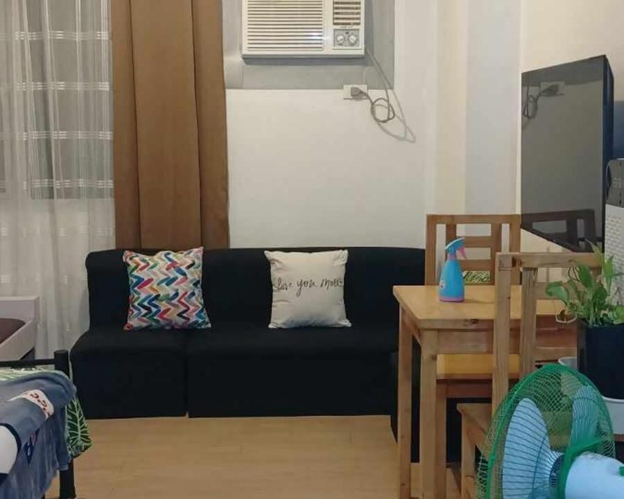 South Triangle Condo | Luxurious 9th Floor Studio in Quezon City With Private Pool