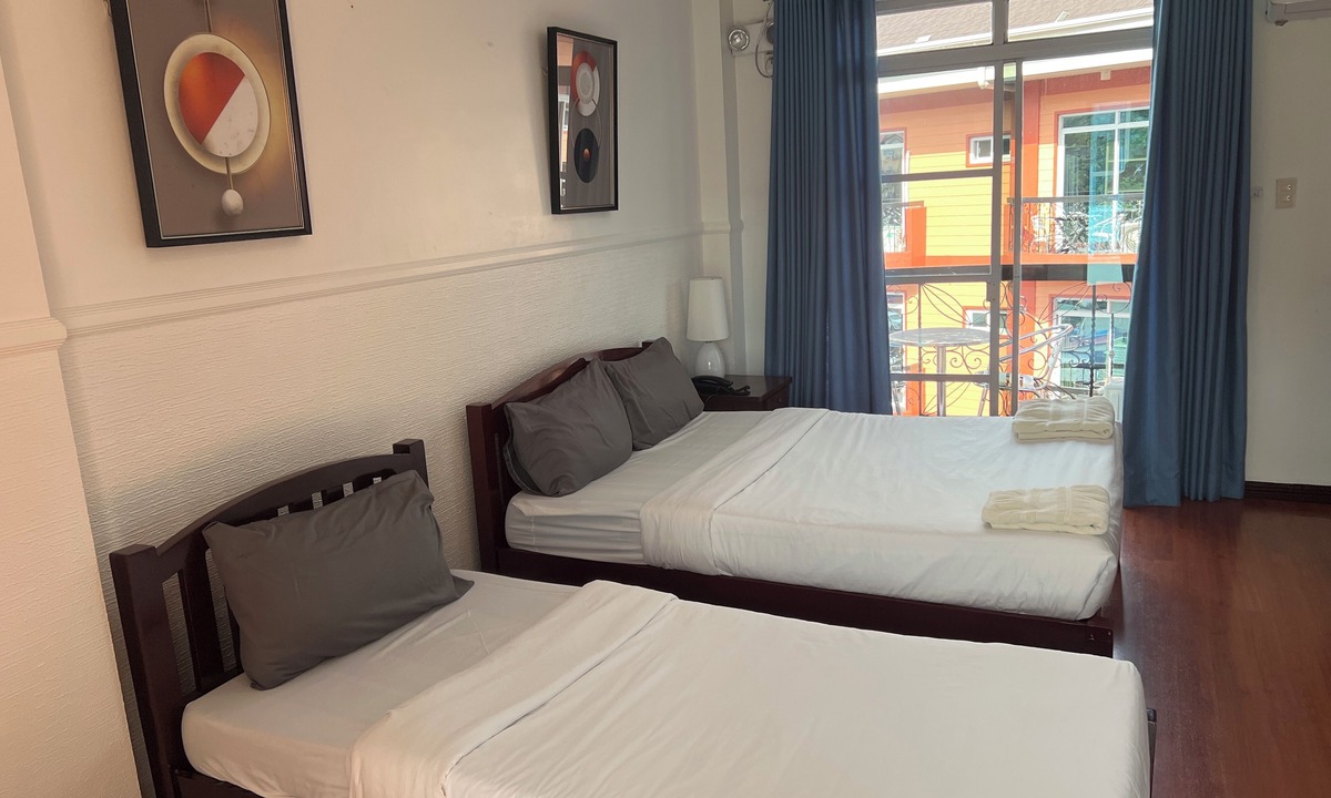 Baguio Hotel | NYC Manhattan Suites
