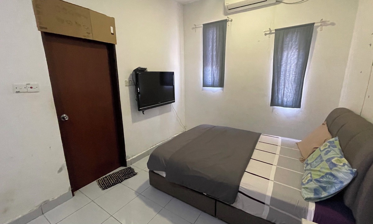 Sungai Rengit Hotel | OYO 91026 M&H Hotel 2