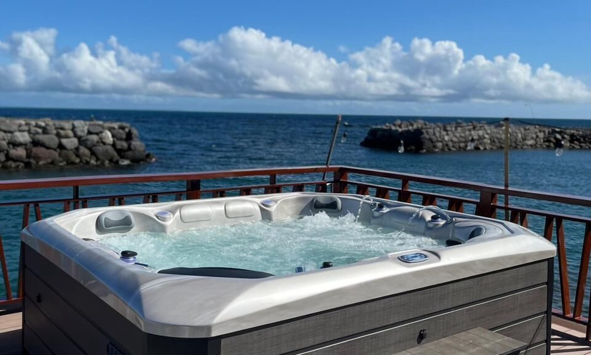 Yumbing Hotel | UNWND Boutique Hotel Camiguin