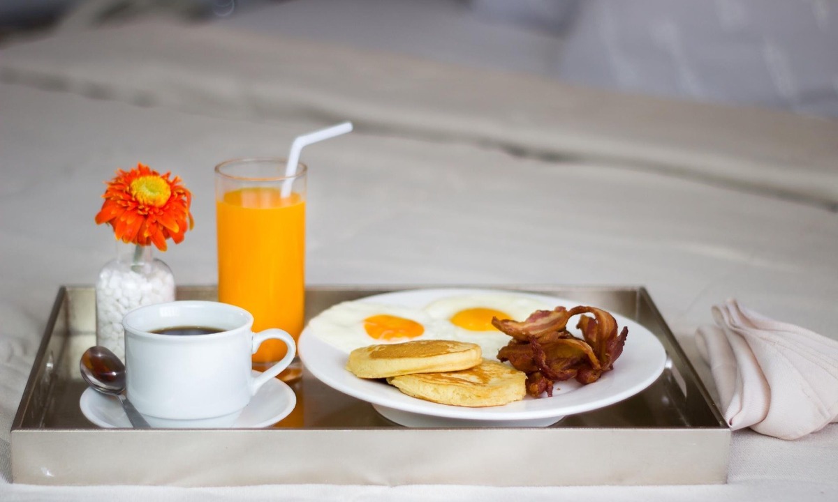 Phil-Am Hotel | Hotel DreamWorld North EDSA