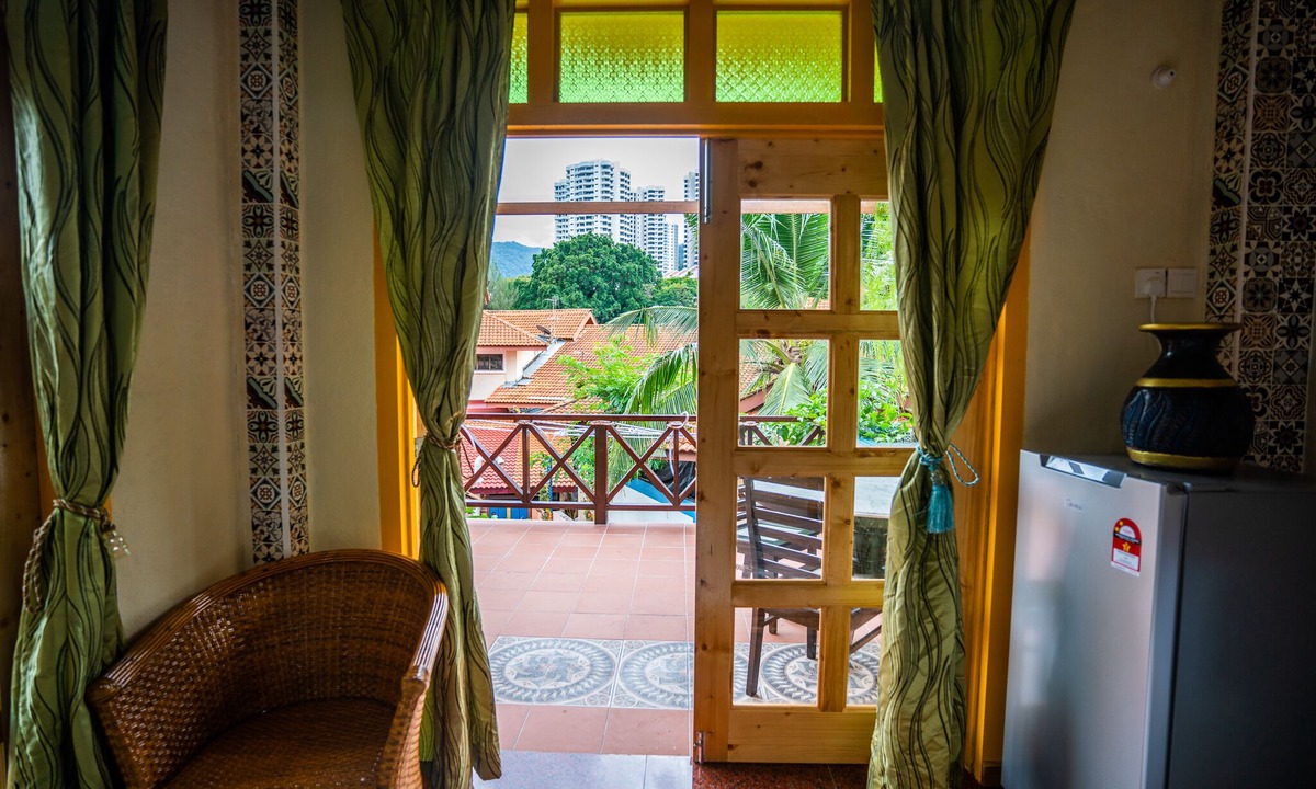 Tanjung Bungah Hotel | Lost Paradise Resort