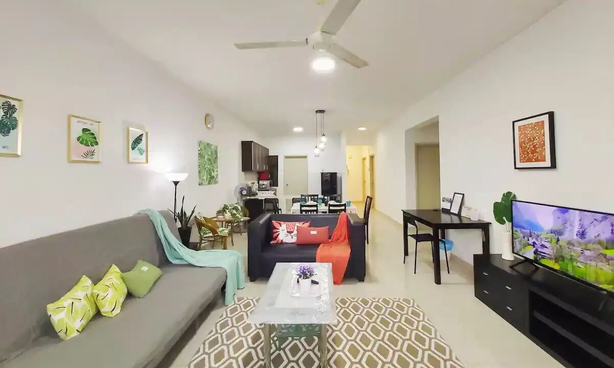 Puchong Apartment | Mountain view Apt perfect for big group @SetiaWalkn