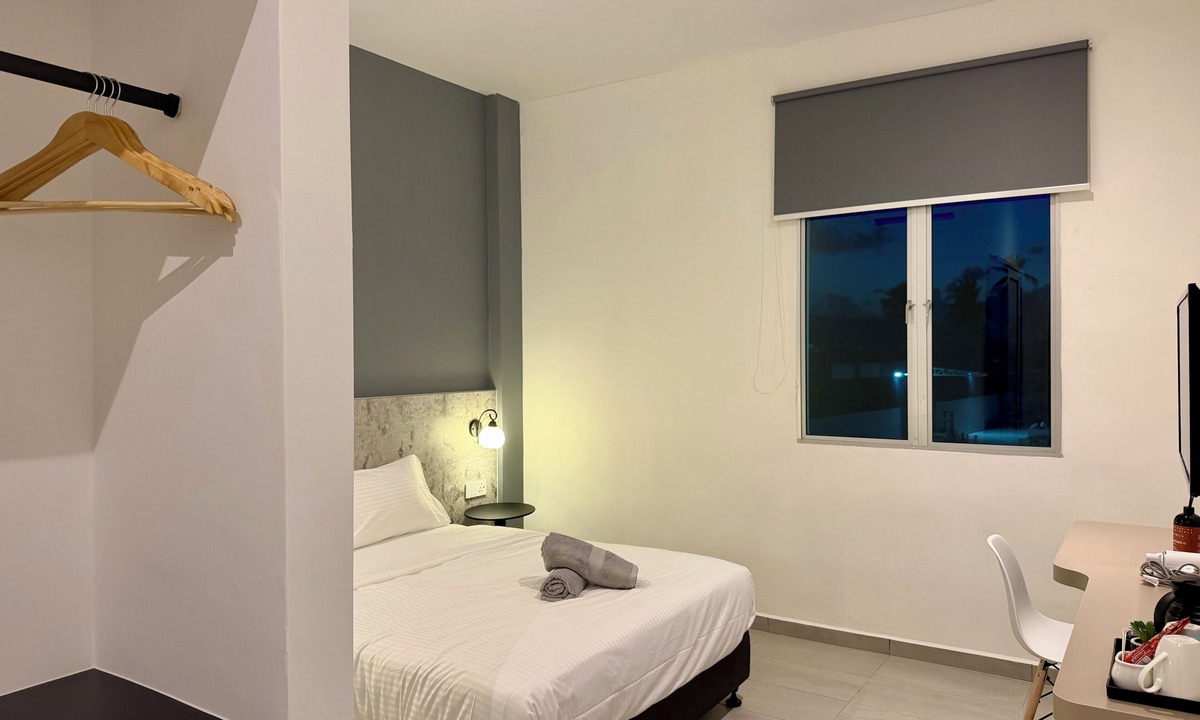 Kampung Kedawang Hotel | Fat Mom Room & Stay