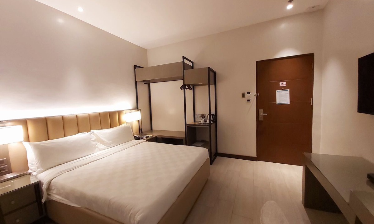 Bacolod Hotel | Avenue Suites Hotel