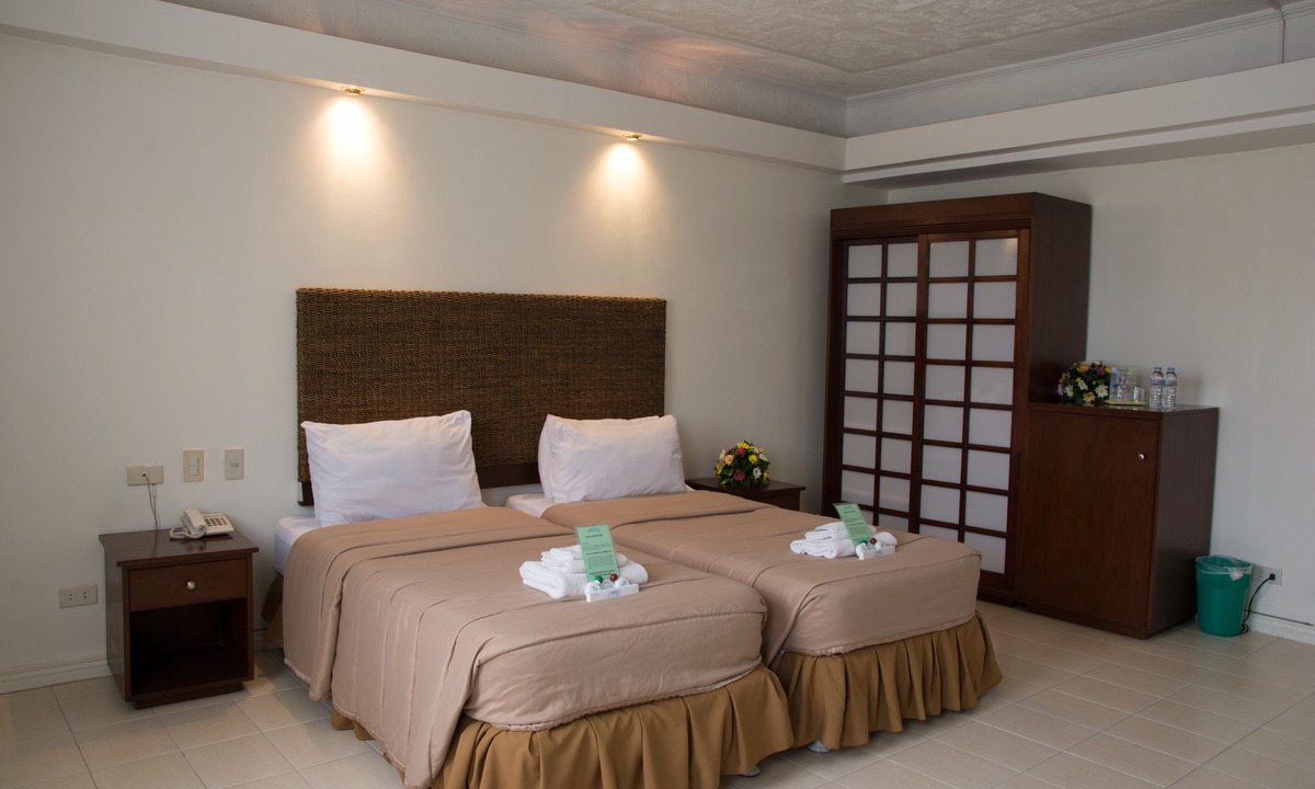 Barretto Resort | Wild Orchid Beach Resort