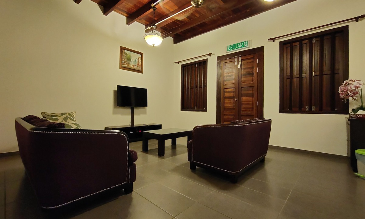 Kampung Jawa House | Jawa Townstay: Private Parking/Near Jonker/Free wifi