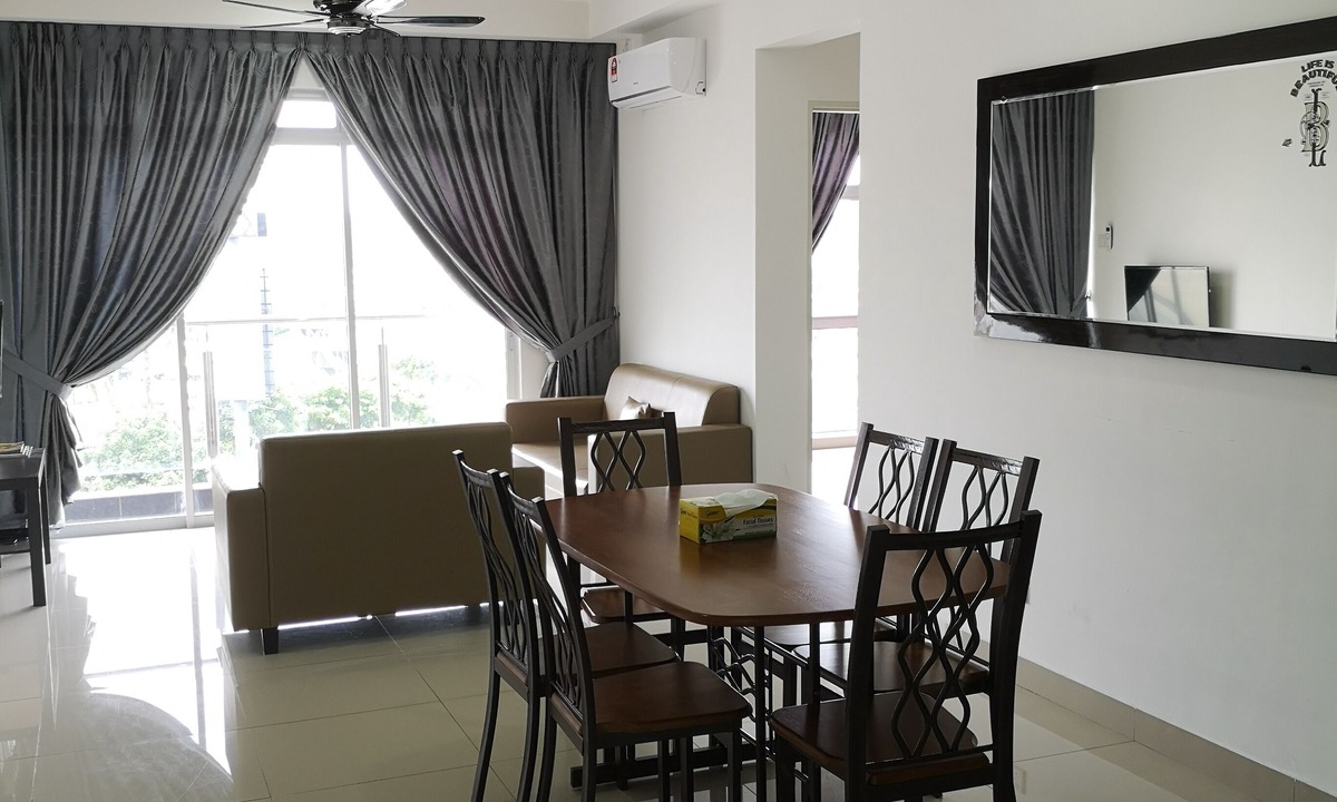 Daerah Kulai Apartment | D'Putra Suites & Homestay @ Near Senai Airport/Johor Premium Outlet/AEON Mall