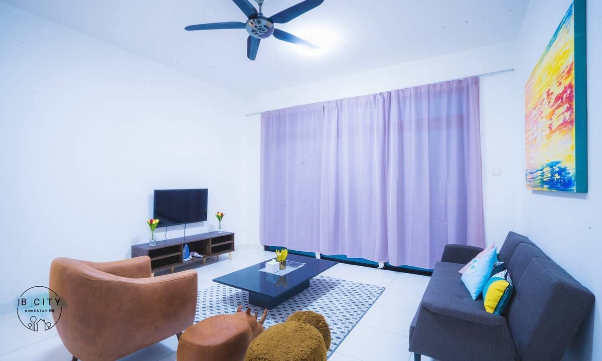 Setia Tropika Apartment | Sky Peak (9pax) ホームステイ @ JB City Homestay