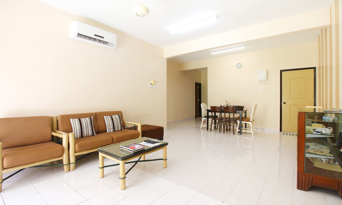 Ayer Keroh Apartment | Clean & Spacious Home for Joyous Stays
