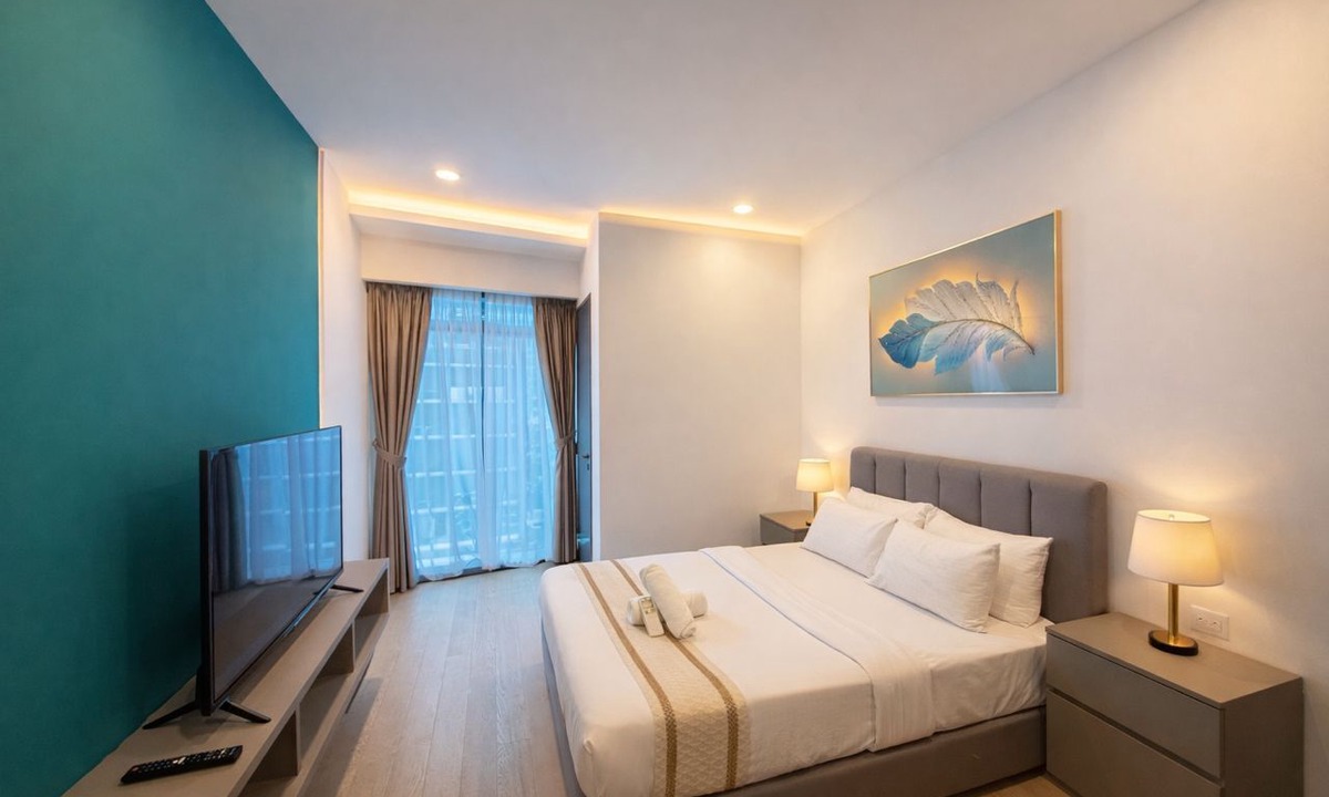 Golden Triangle Apartment | Spacious 3-bedroom apartment@Eaton REsidence@klcc#Pool