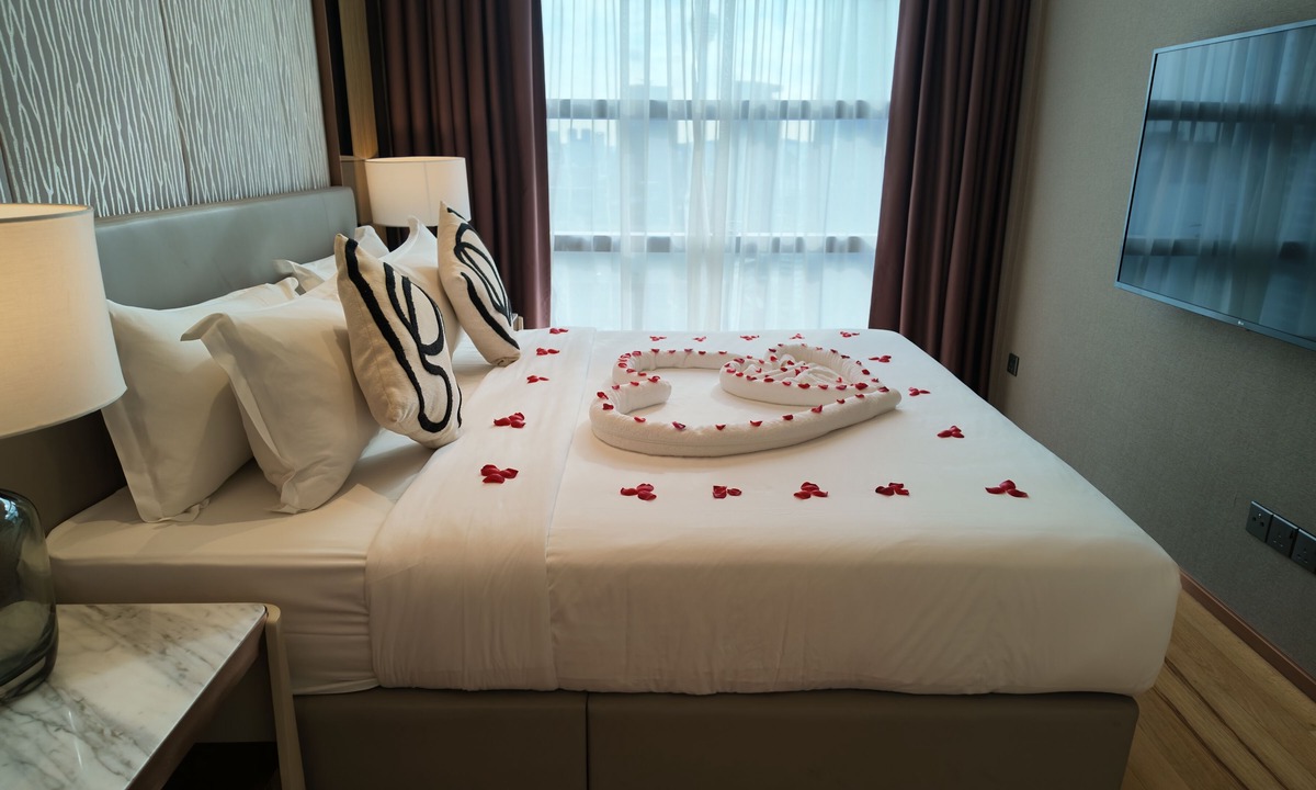 Golden Triangle Apartment | JD Home | Two Bedroom with Bathtub Facing Twin Tower View – Imperial Lexis KLCC