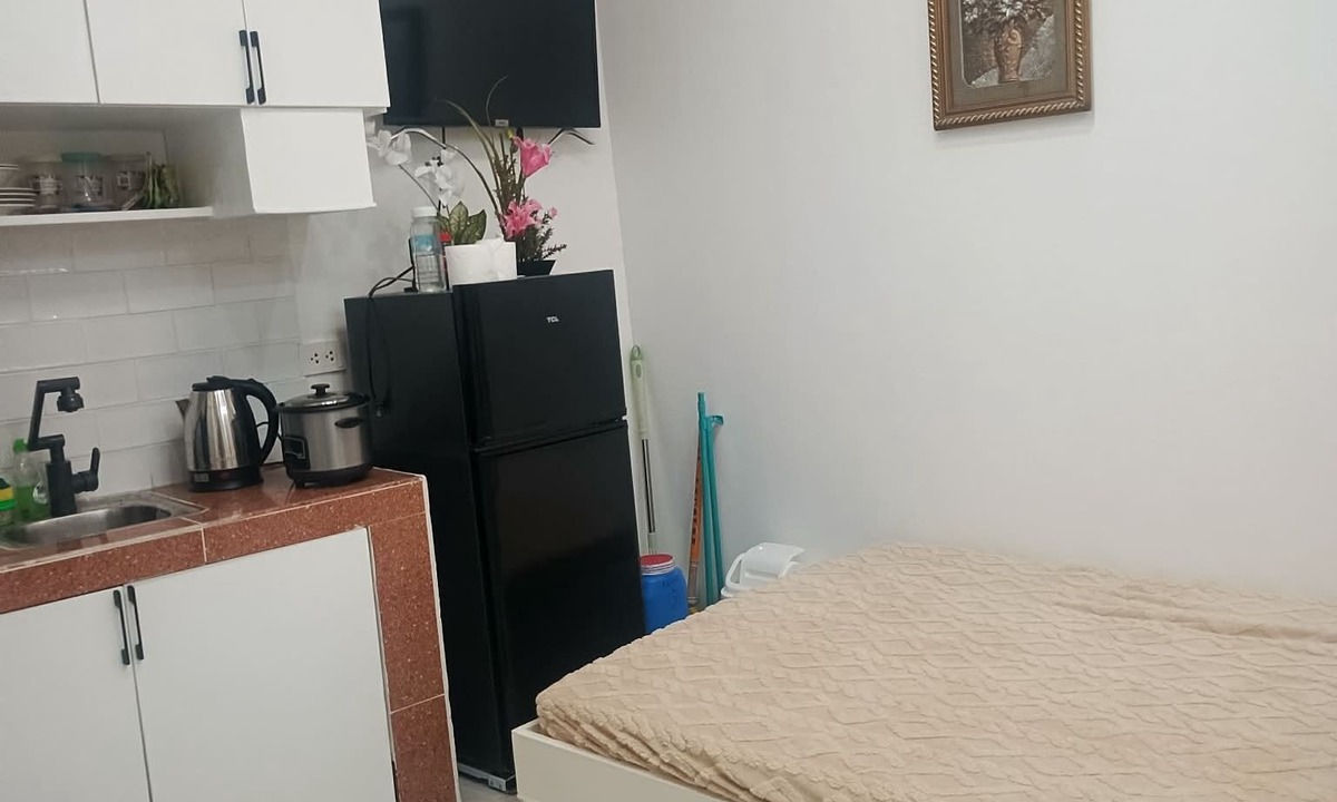 Valenzuela Apartment | Casa de Renta Cozy Staycation with AC & Wi-Fi Fully Furnished in Valenzuela City