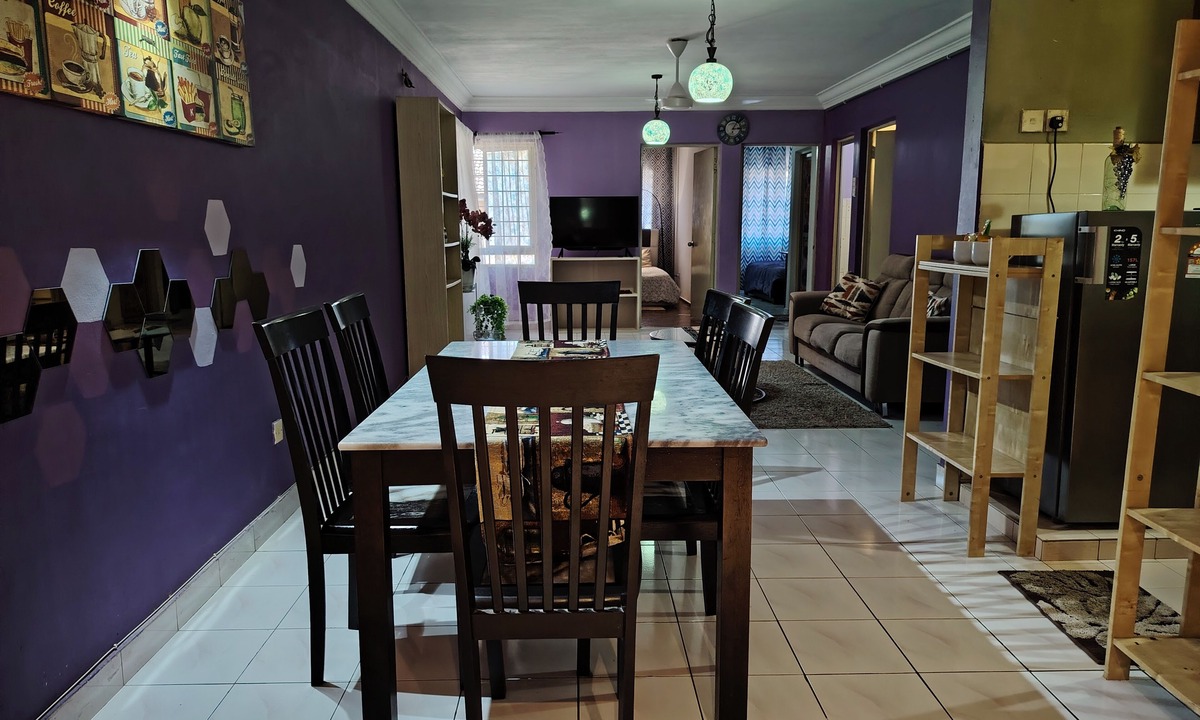 Sungai Buloh Apartment | Cosy Home in Damansara