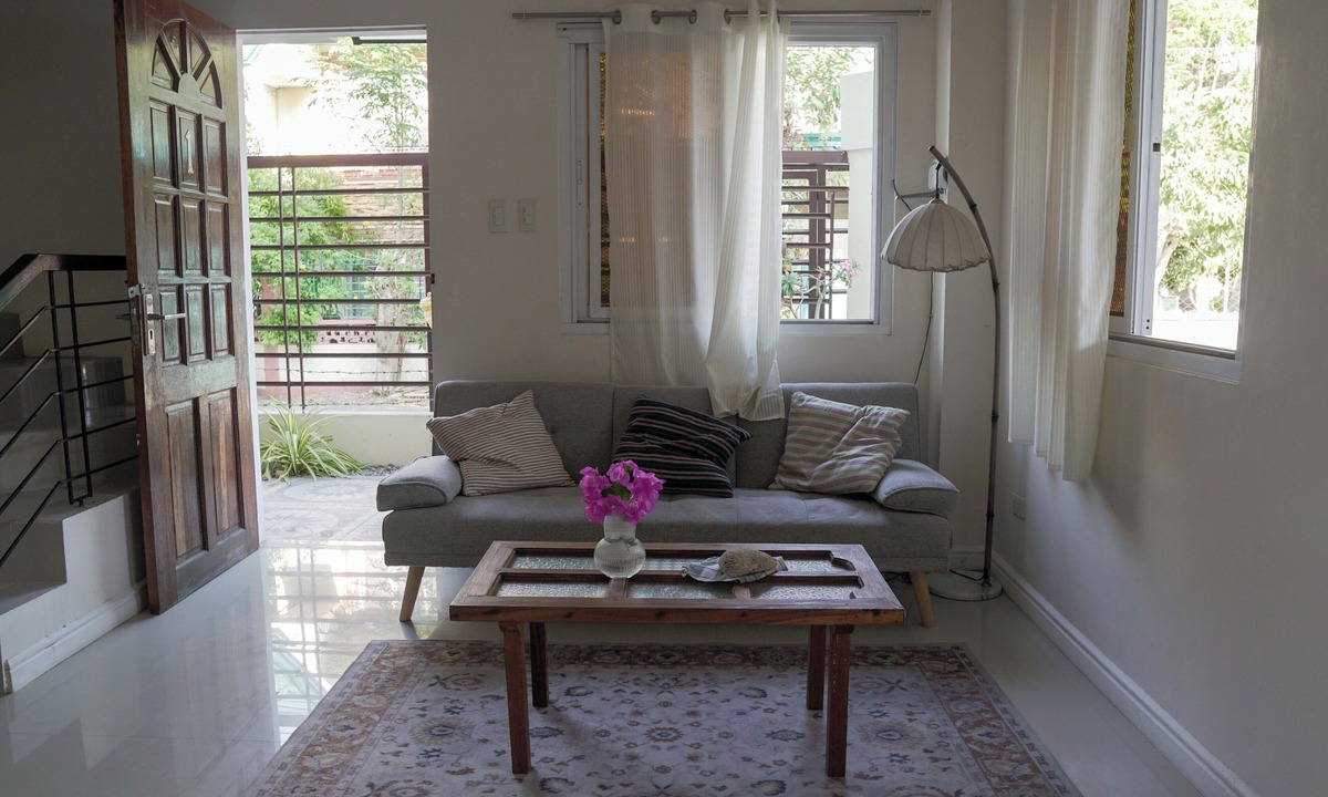 San Fernando Apartment | 2BR Simple Budget Homestay, beach, parking, Wi-Fi