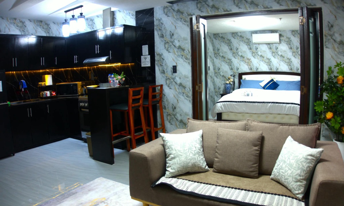 Malabanias Condo | Spacious fully self-contained 1-bedroom condo in Angeles City near Clark