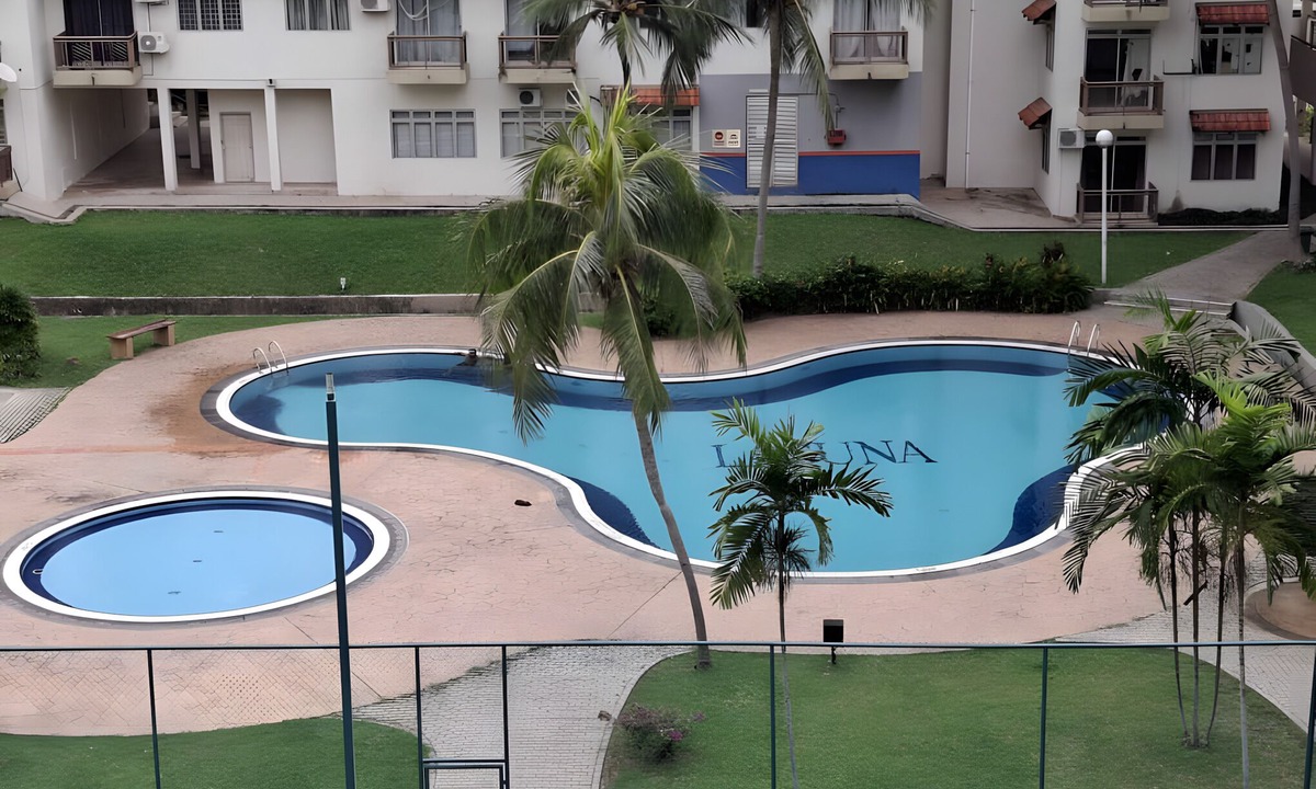 Tanjung Tanah Merah Apartment | Homestay WaDi 2, Apartment with pool near beach