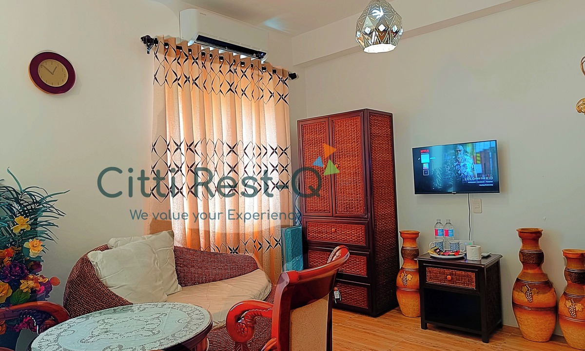 Matandang Balara Condo | Studio Premiere with WIFI and Netflix.