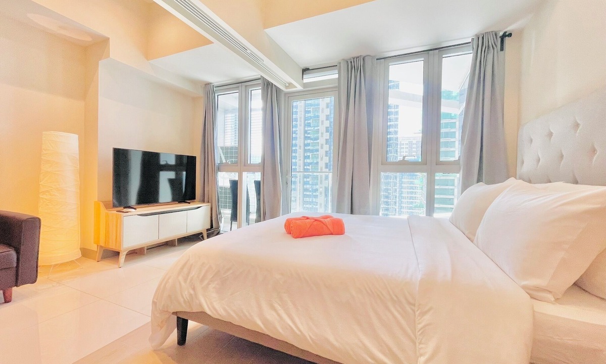Bonifacio Global City Apartment | Uptown Parksuites 2