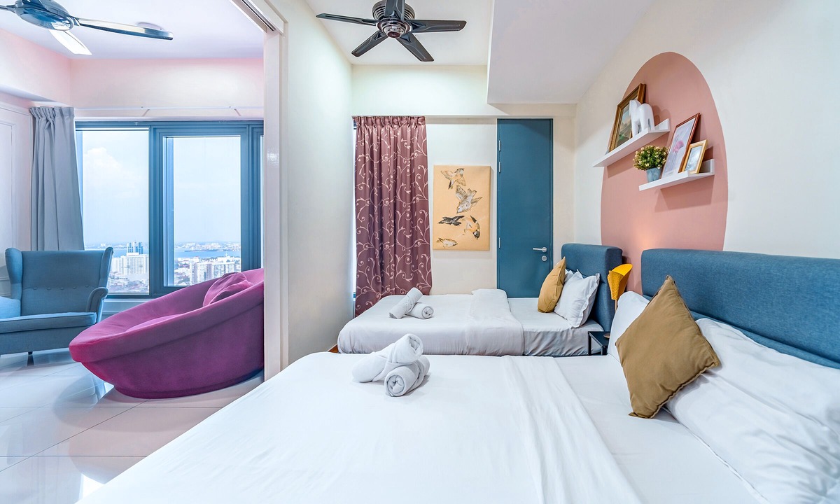 Downtown George Town House | Lovely 2BR Family Suite in Georgetown 乔治市温馨家庭二卧套房