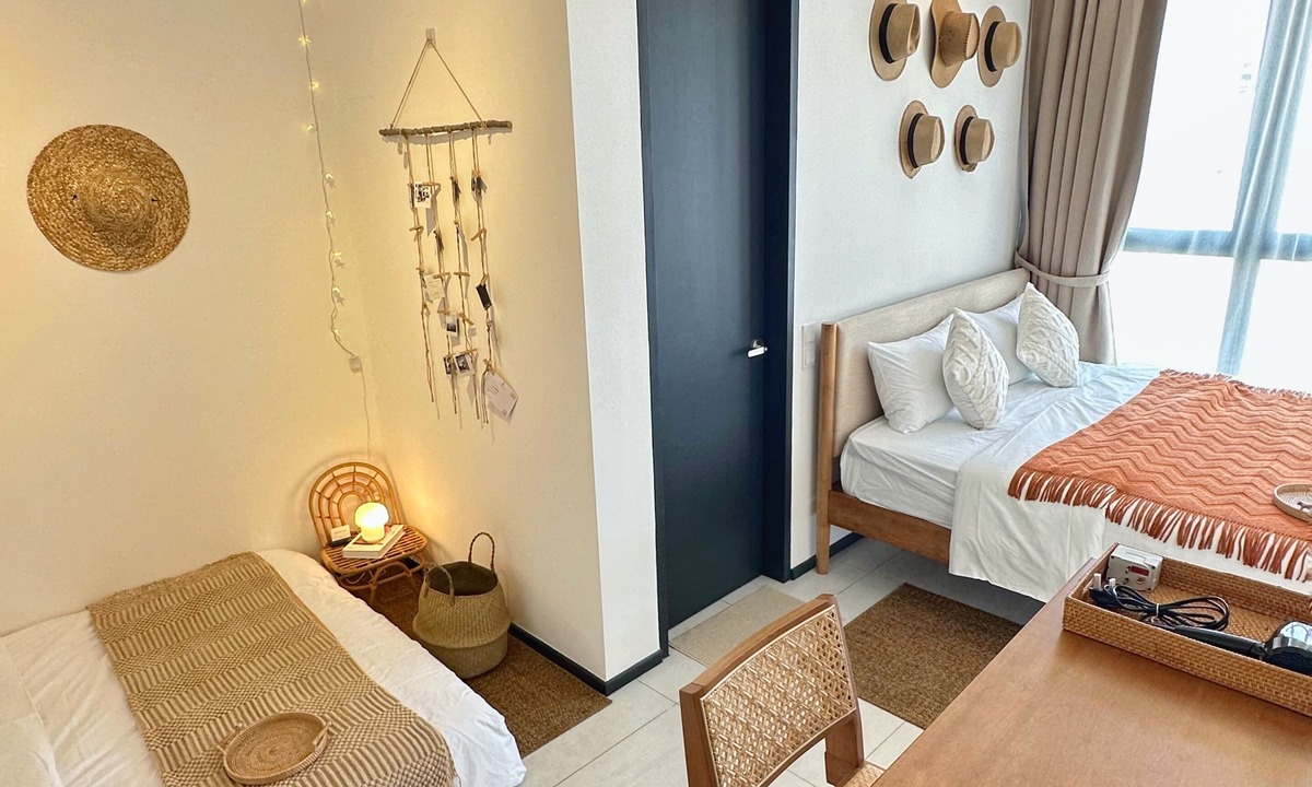 George Town Condo | NordicHouse@Georgetown. 3 minutes to Heritage Site. King & Queen Beds