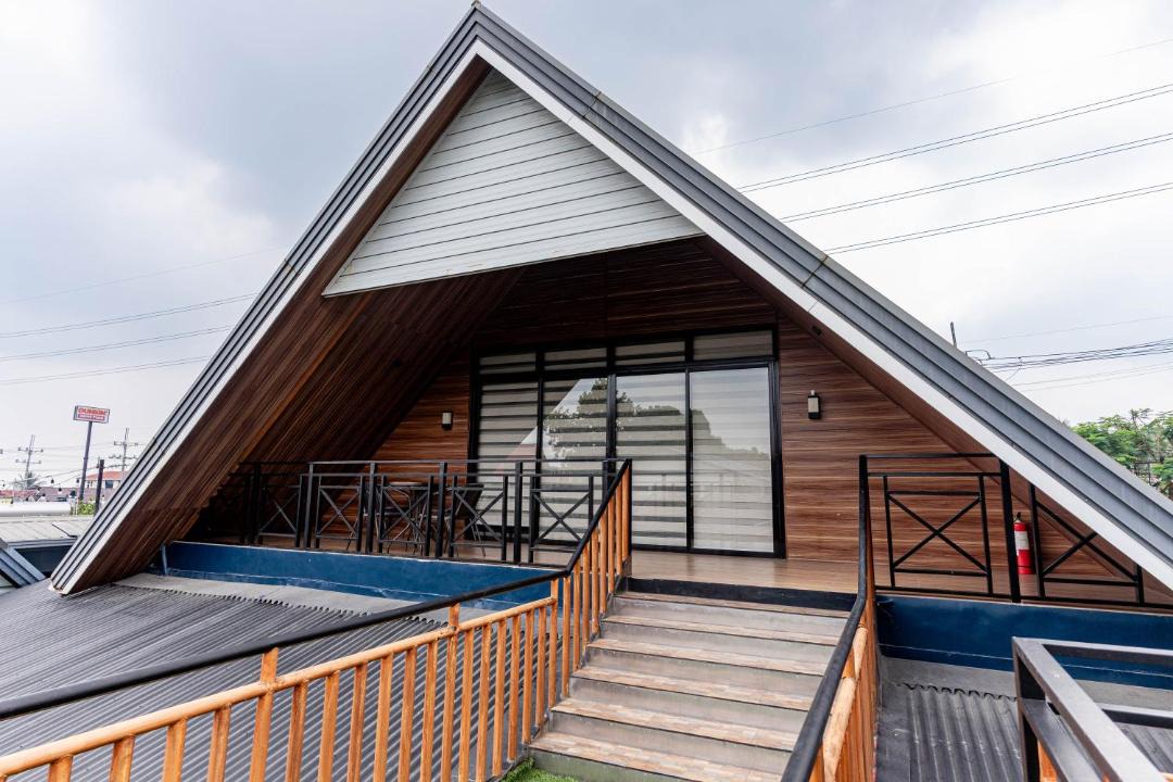 Tagaytay Resort | FAMILY ROOM 2 - Good for 12 Pax