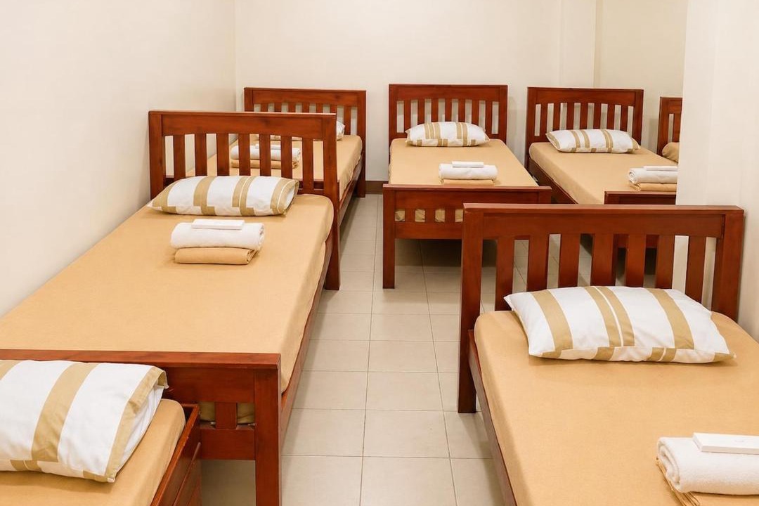 Jaro Apartment | Kababayan Grand Family Deluxe