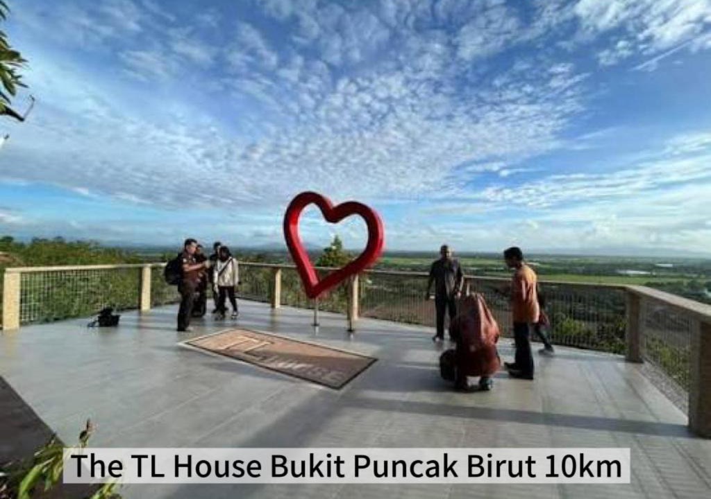 Kampung Lembah House | 4B 3R Cozy Spacious Near Dewan Millenium Fully Aircond