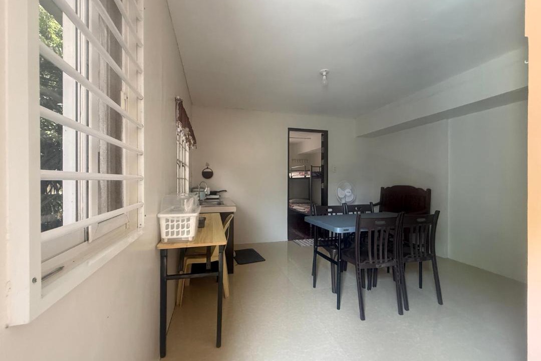 Laoag House | McJo Room Rental