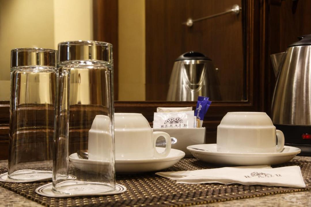 Bel-Air Hotel | Herald Suites Polaris