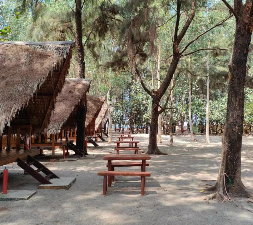 San Narciso Other | Beachside Cozy Cabin with shared bath - Isaiah 3