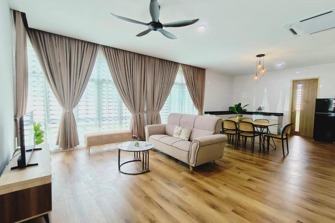 Batu Ferringhi Villa | Bungalow in Solok Sungai Emas Penang